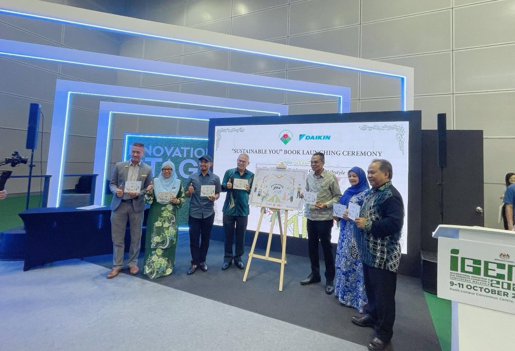 “Sustainable You” Book Successfully Launched | Daikin Malaysia